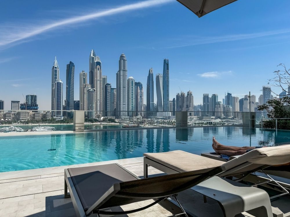 High floor Panoramic 2BR & Private Beach