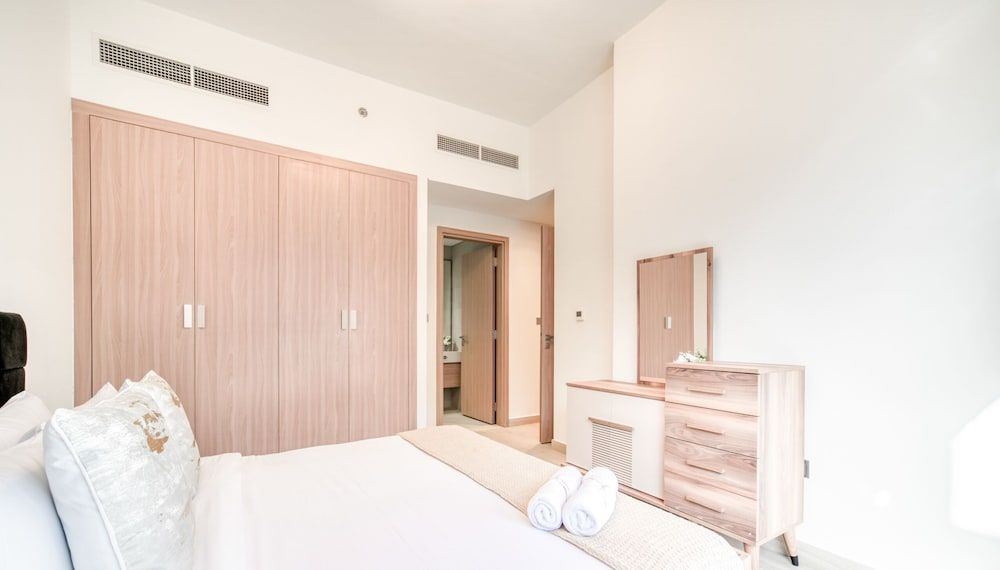 KOHH - 2BR in Azizi Riviera 27