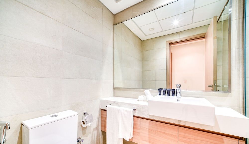 KOHH - 2BR in Azizi Riviera 27