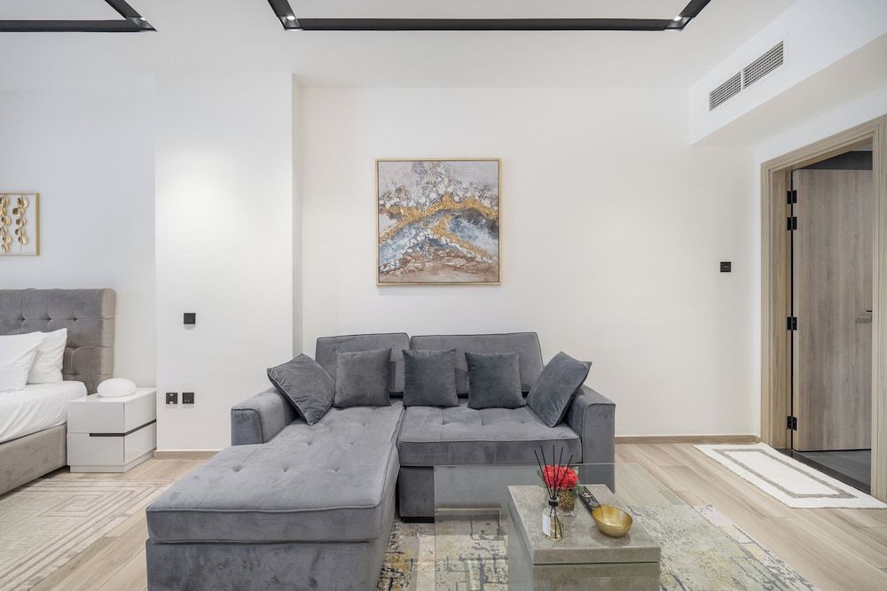 New Listing | Stylish Studio | Modern Comforts