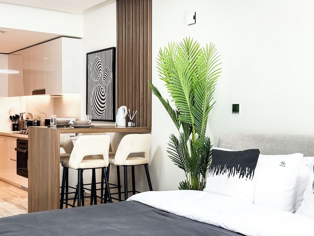 Luxury Studio, 1 King Bed, City View, Tower