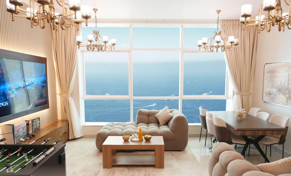 Oceanfront Marina Stay