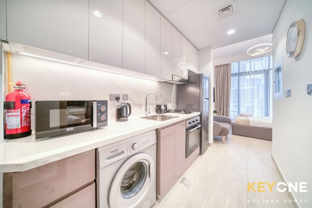 Spacious Azizi Riviera Studio