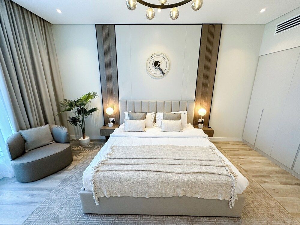 Luxury Apartment, Garden View, Beachfront