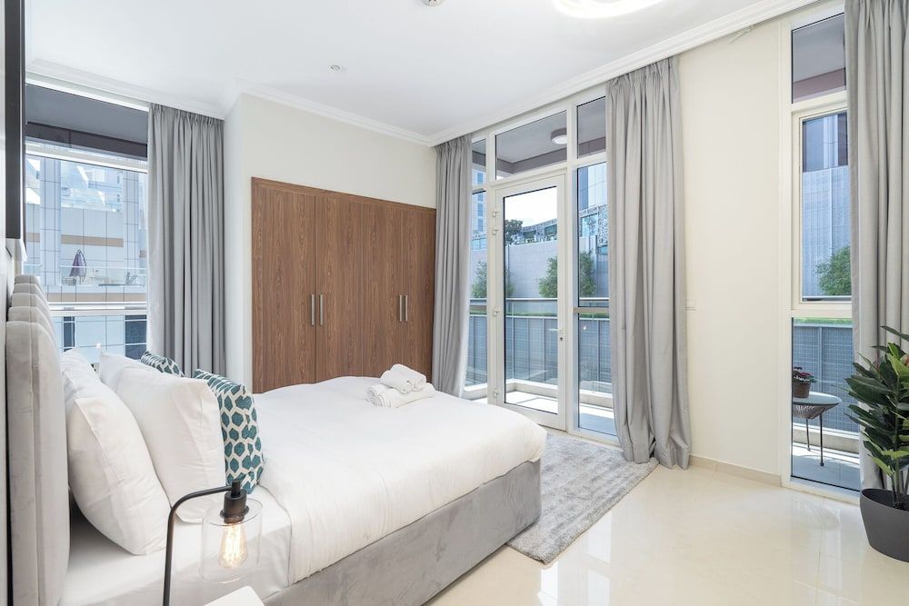 Premier Apartment, 3 Bedrooms, Balcony, City View