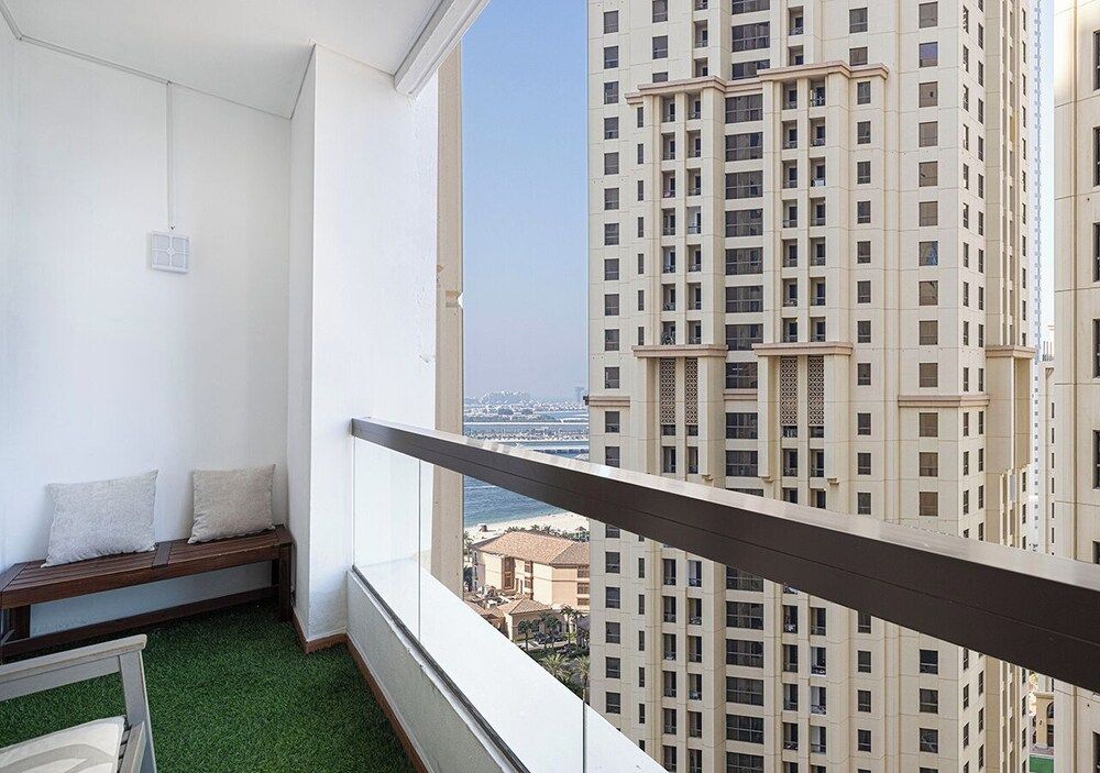 Next'House - JBR Beach Hostel