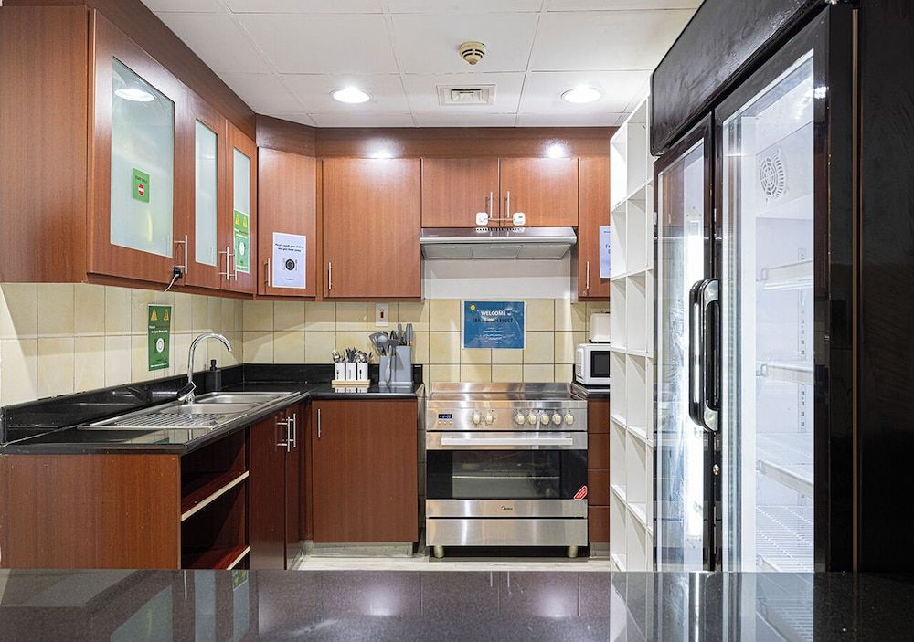 Next'House - JBR Beach Hostel