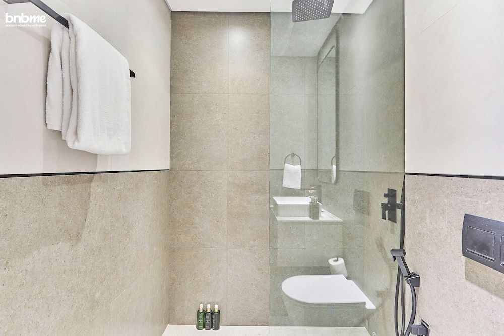 bnbme | Oxford Terraces | 2 BDR