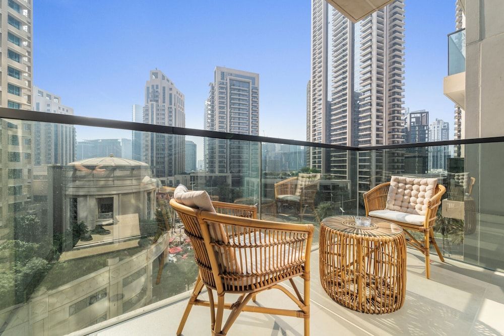 1BR 605 Act I Act II T2 Downtown