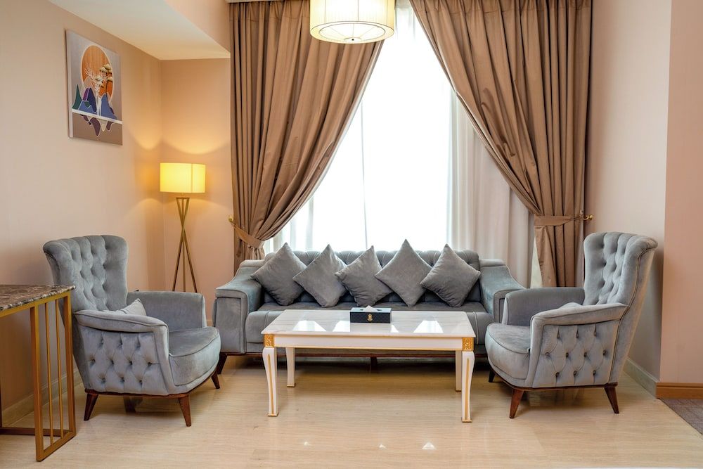 Junior Suite, City View
