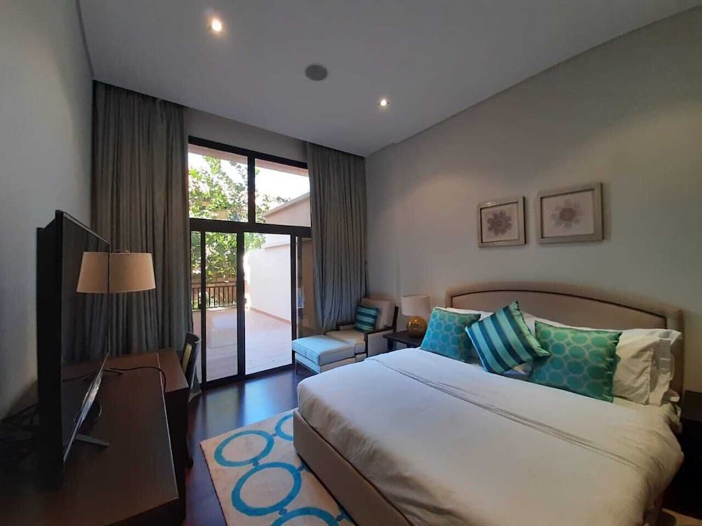 ONE BEDROOM APARTMENT (RASG07) GROUND