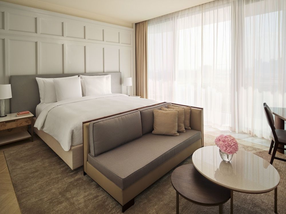 Room (Horizon)