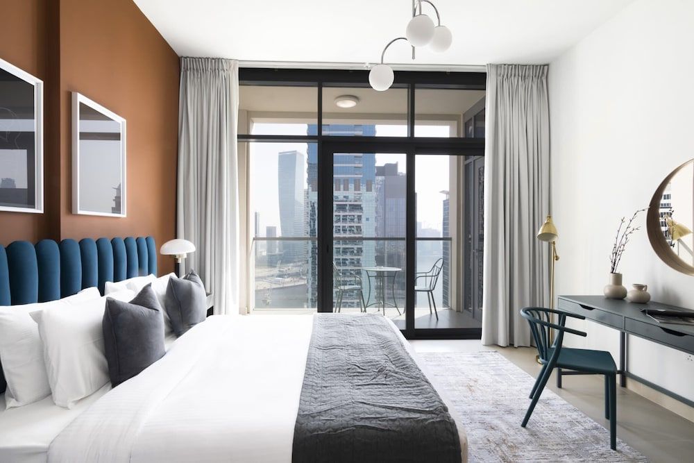 City Apartment (Bellevue  T1 1808)