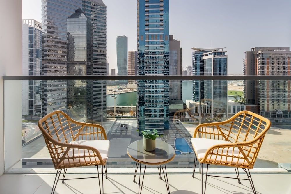Business Apartment (Bellevue T1 1507)
