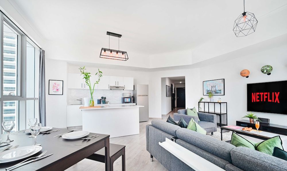 LUX The Dubai Marina View Suite
