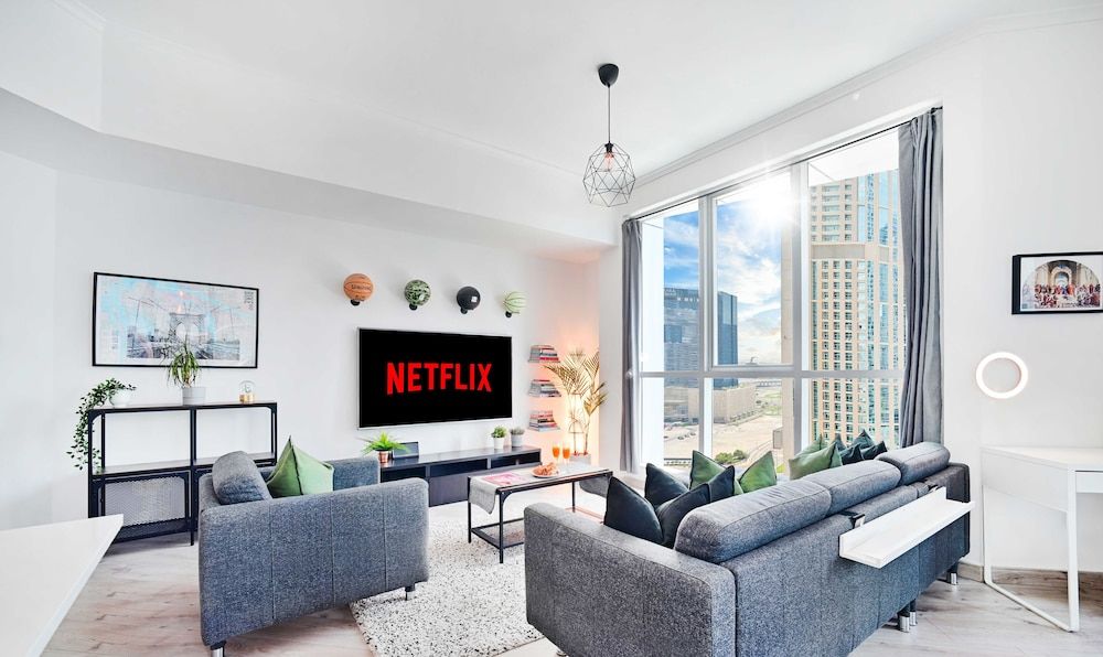 LUX The Dubai Marina View Suite