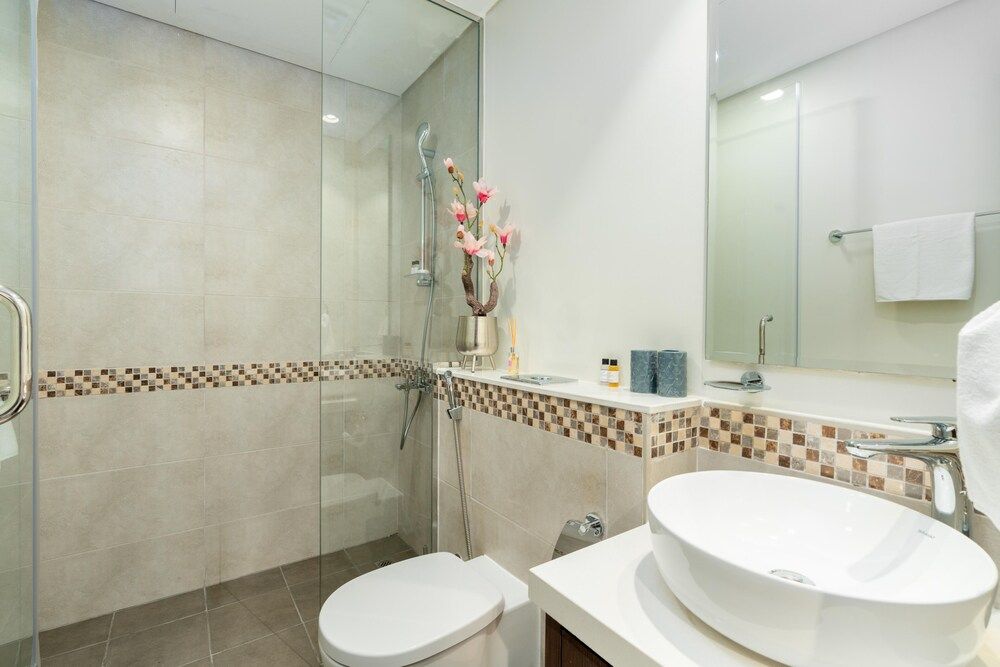 Whitesage - Stylish Apt With Balconies In The Heart of Dubai