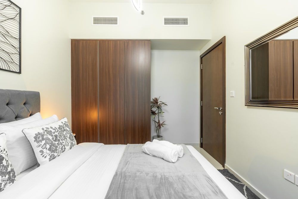 Whitesage - Stylish Apt With Balconies In The Heart of Dubai