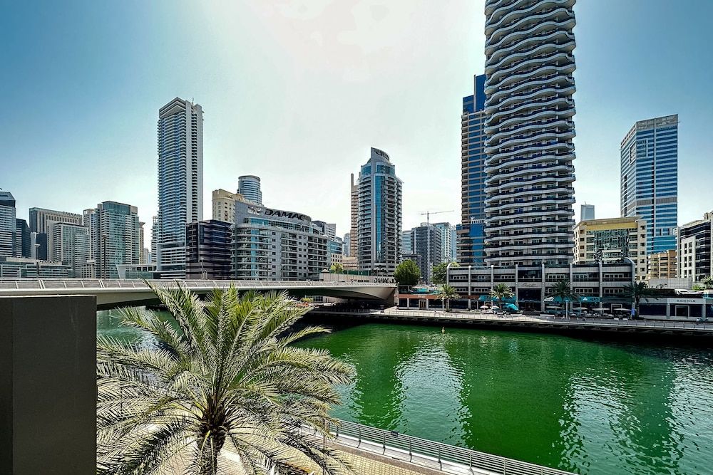 Stunning 1B Apartment With Balcony in Dubai Marina