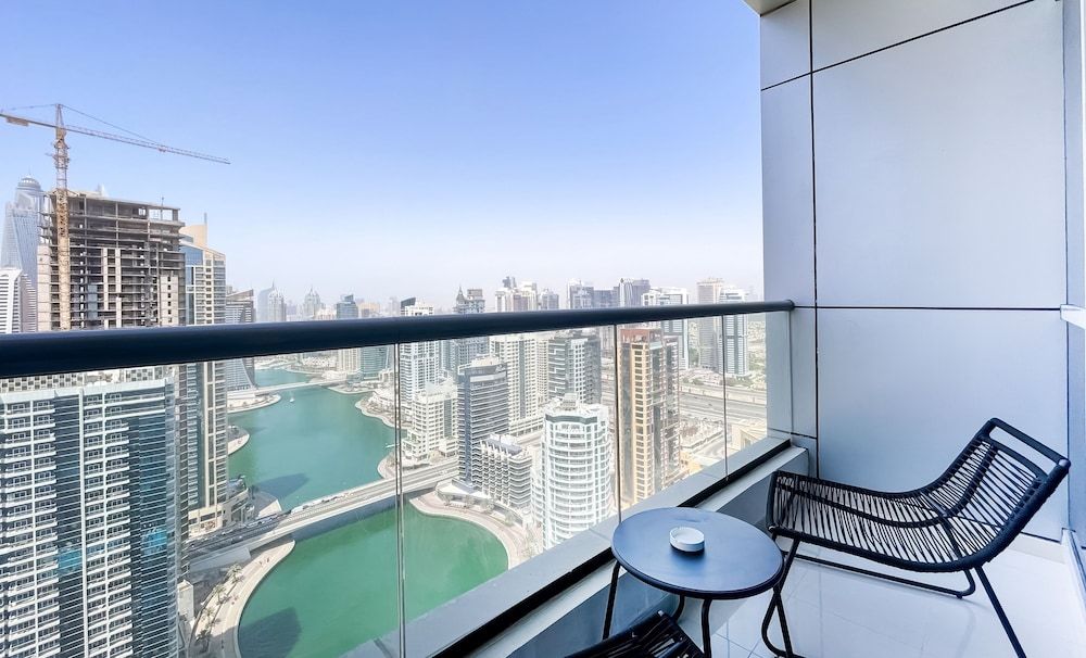 bnbme Unparalleled Luxury Marina Walk 3306