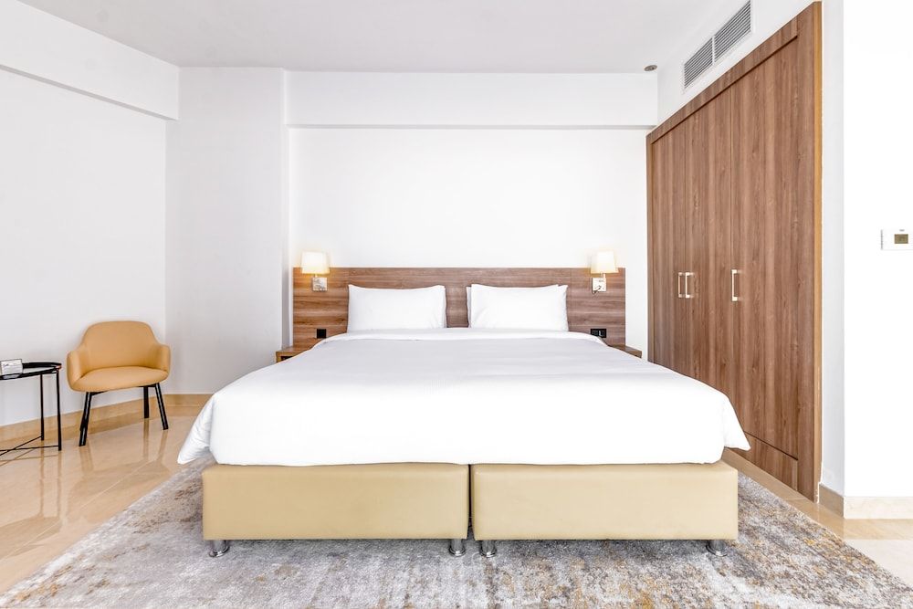 Premium One Bedroom King