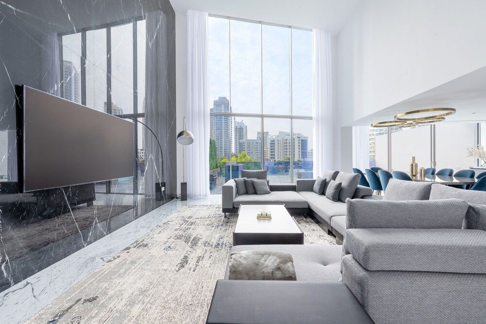 Luxe Dubai Marina 3Flr 4BR w Pool Sauna