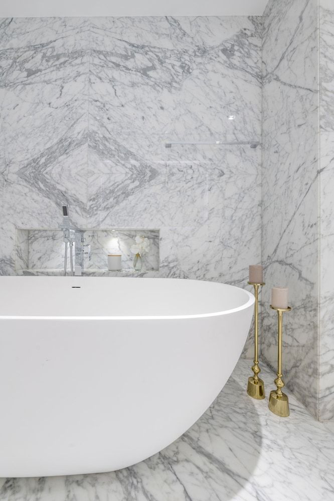 Luxe Dubai Marina 3Flr 4BR w Pool Sauna