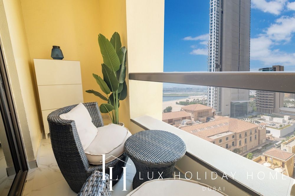 LUX  The Murjan Sea View Suite