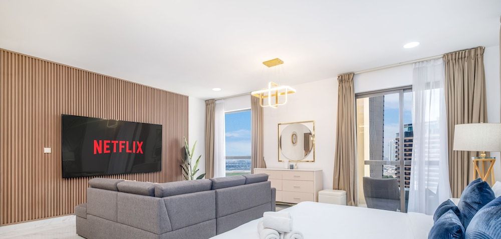LUX  The Murjan Sea View Suite