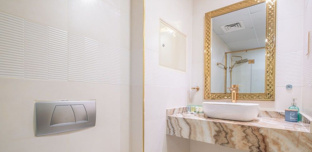 LUX  The Murjan Sea View Suite
