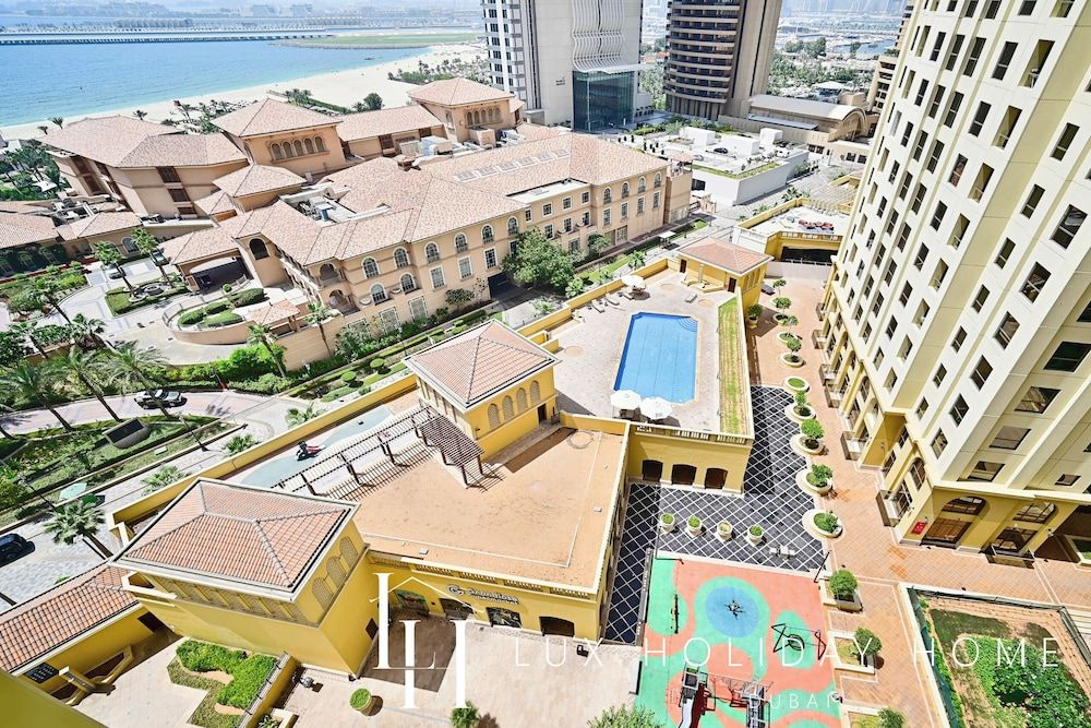 LUX  The Murjan Sea View Suite