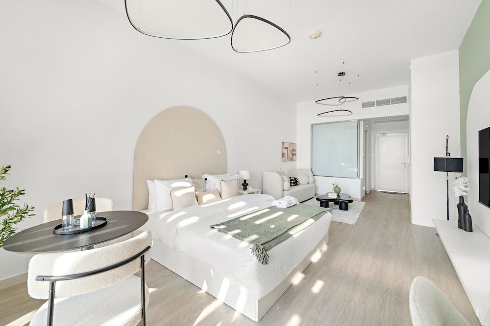 Panoramic Studio