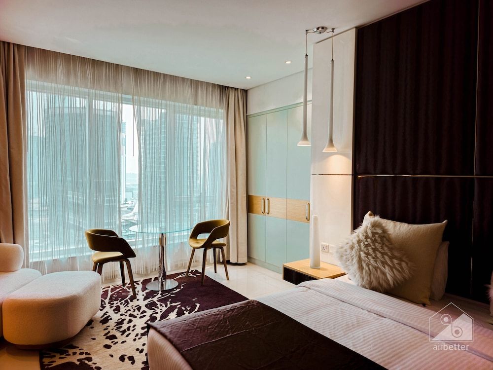 Damac Maison Luxury Apt Canal View Business Bay