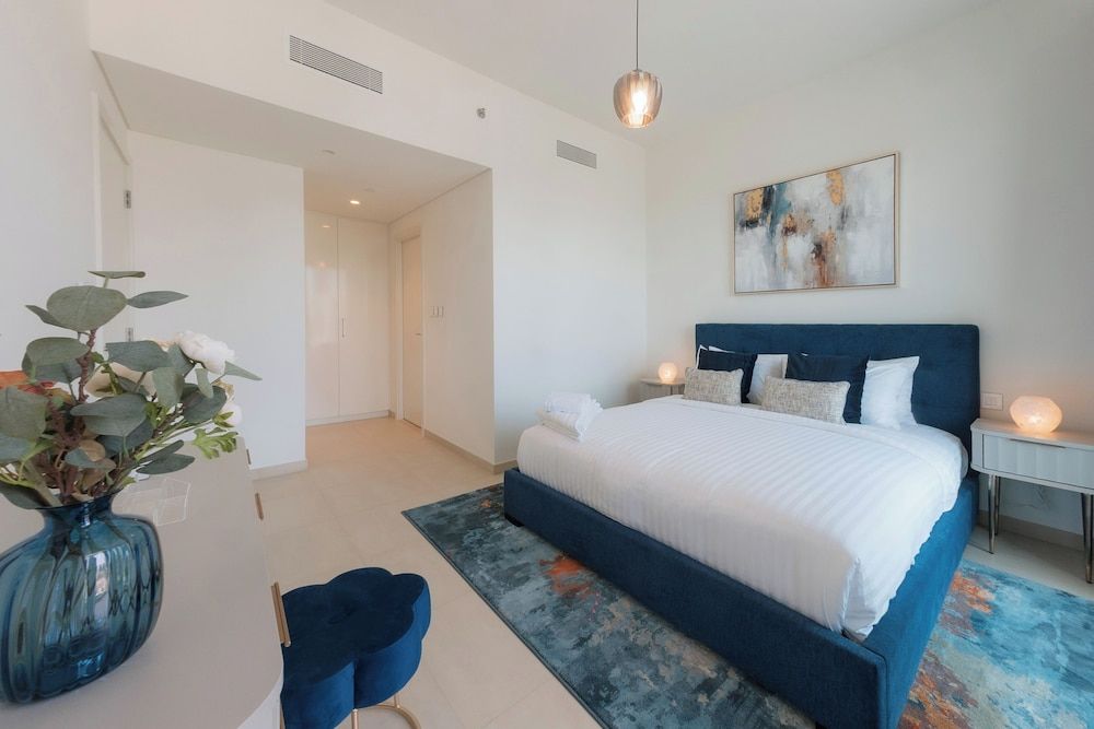 Luxury Apartment, City View