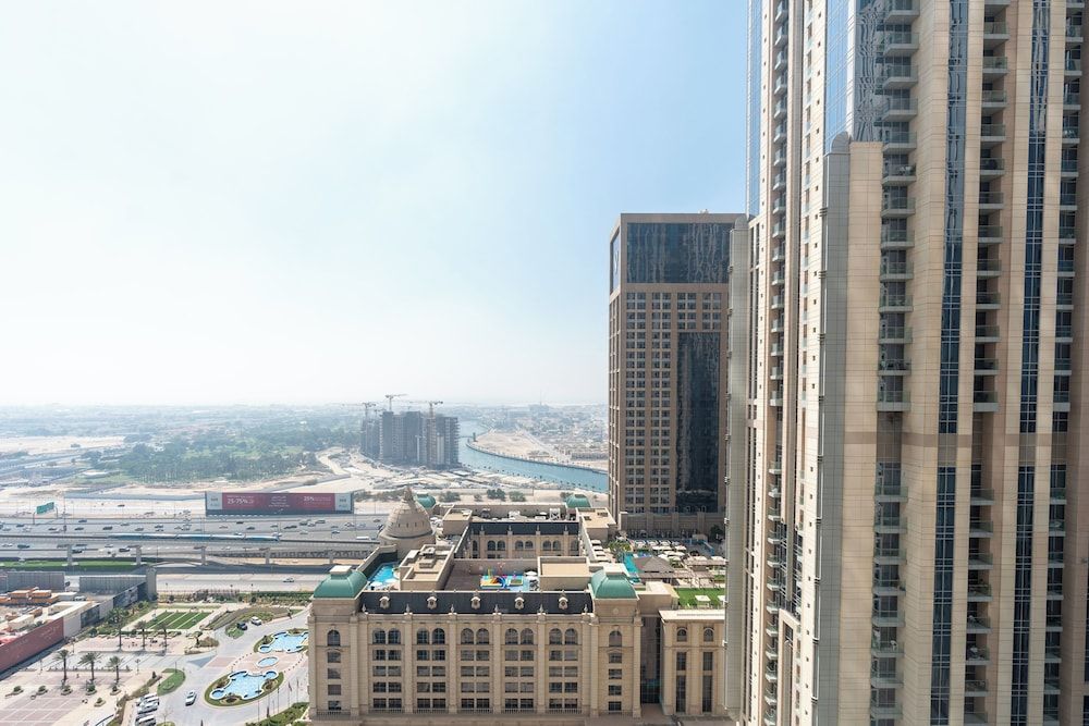 Whitesage - Cityscape Haven with Balcony Bliss in Habtoor City
