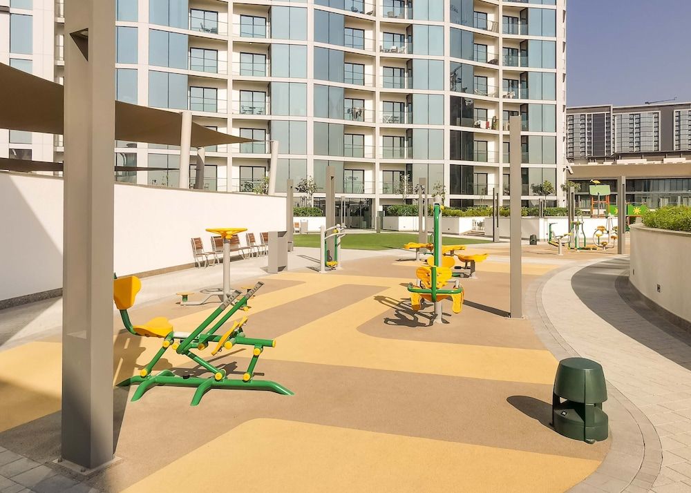 HiGuests - Sobha Waves
