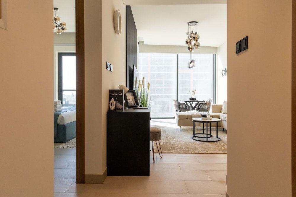HiGuests - Sobha Waves