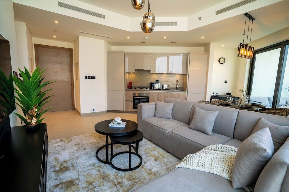 HiGuests - Sobha Waves