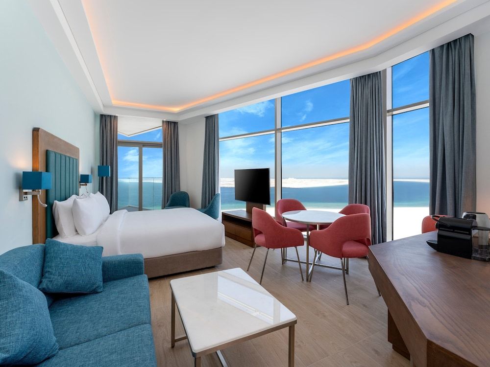 Junior Suite, 1 King Bed, Sea View