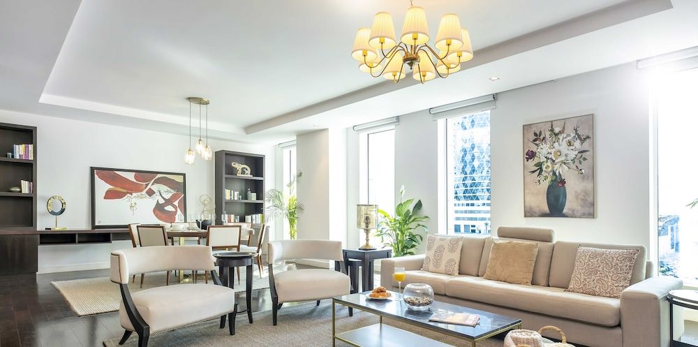 LUX  The Elegant DIFC Suite