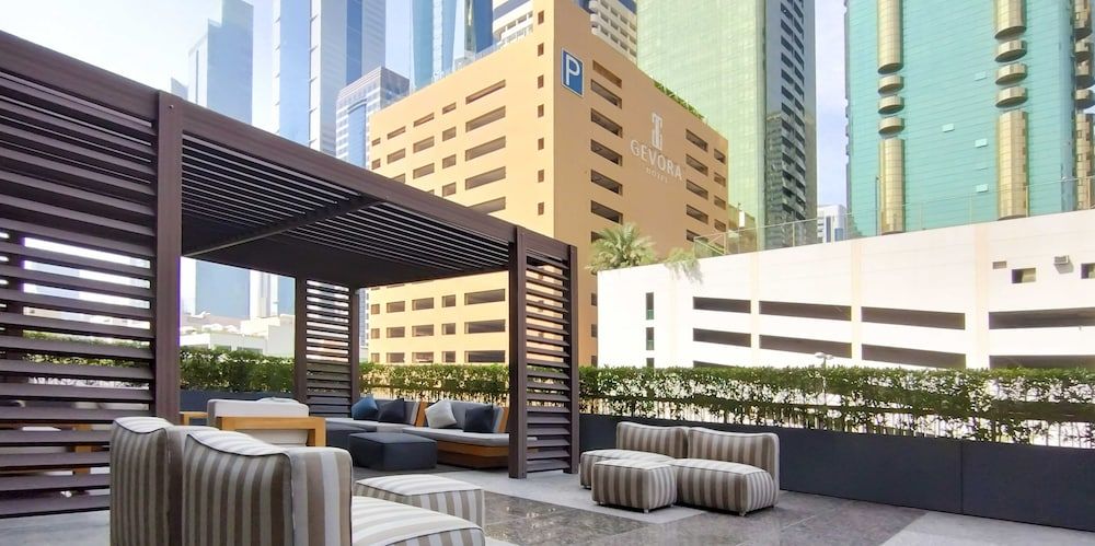 LUX  The Elegant DIFC Suite