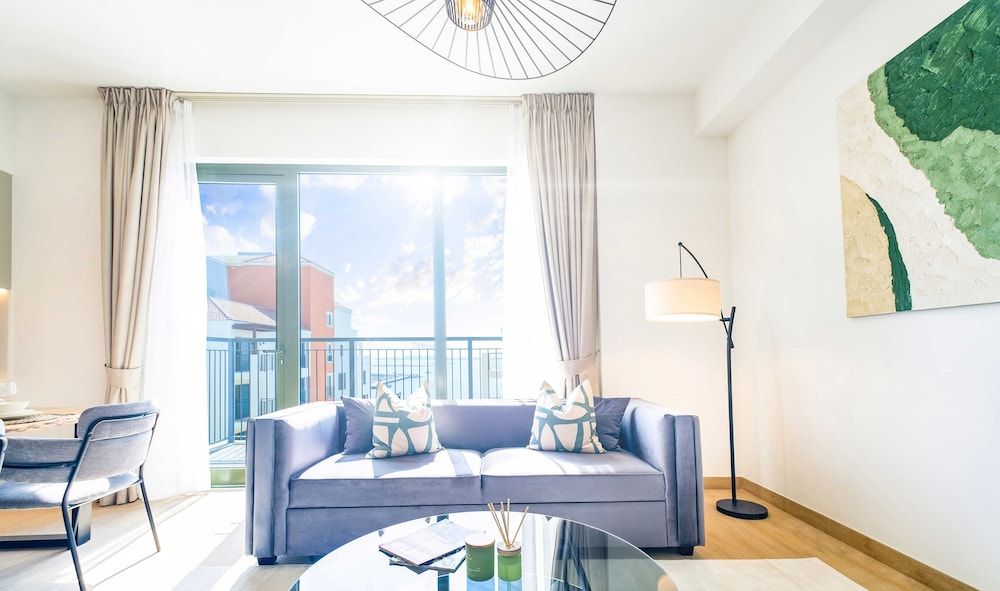 LUX  The La Rive Sea View Suite