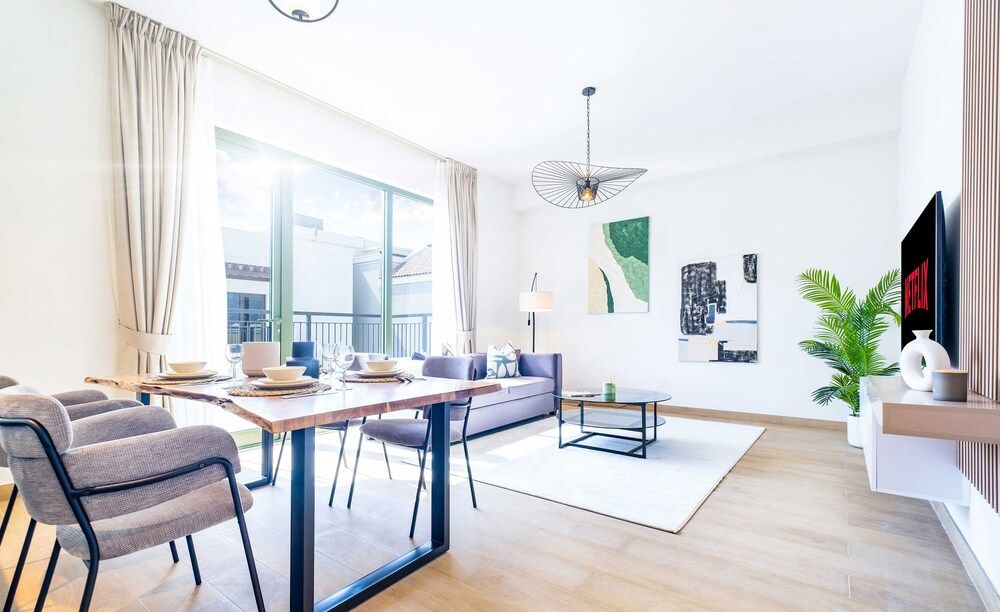 LUX  The La Rive Sea View Suite