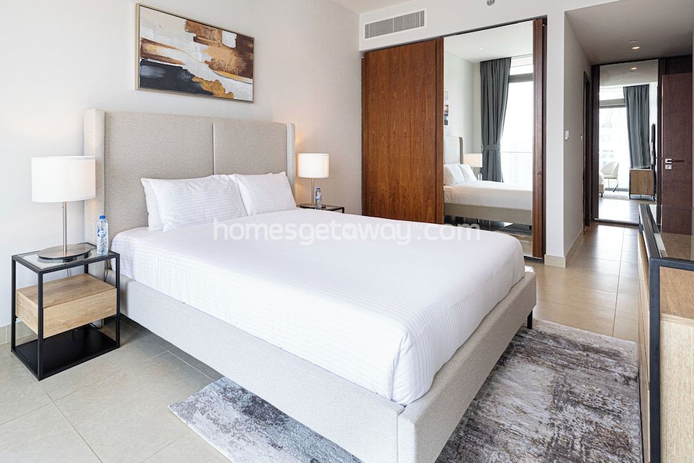 HomesGetaway- Lavish 2BR in Marina Gate1 Deluxe Apartment 2