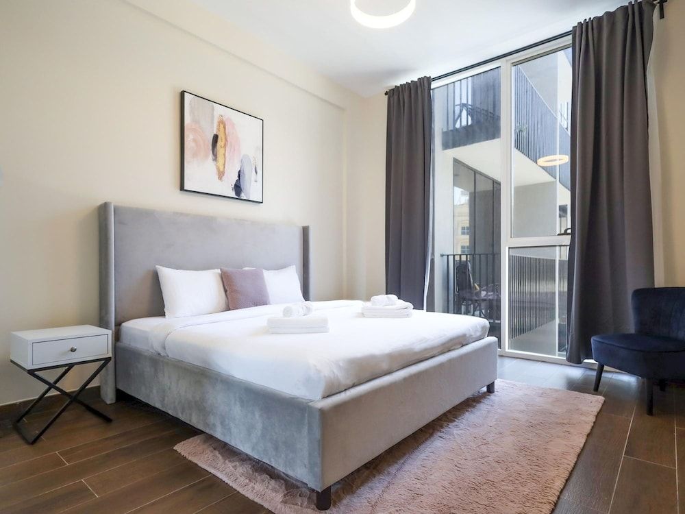 Elite LUX Holiday Homes - Captivating 1BR Apt Games Pool Gym in Arjan Dubai