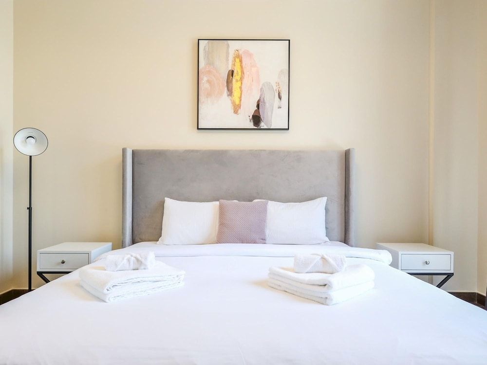 Elite LUX Holiday Homes - Captivating 1BR Apt Games Pool Gym in Arjan Dubai