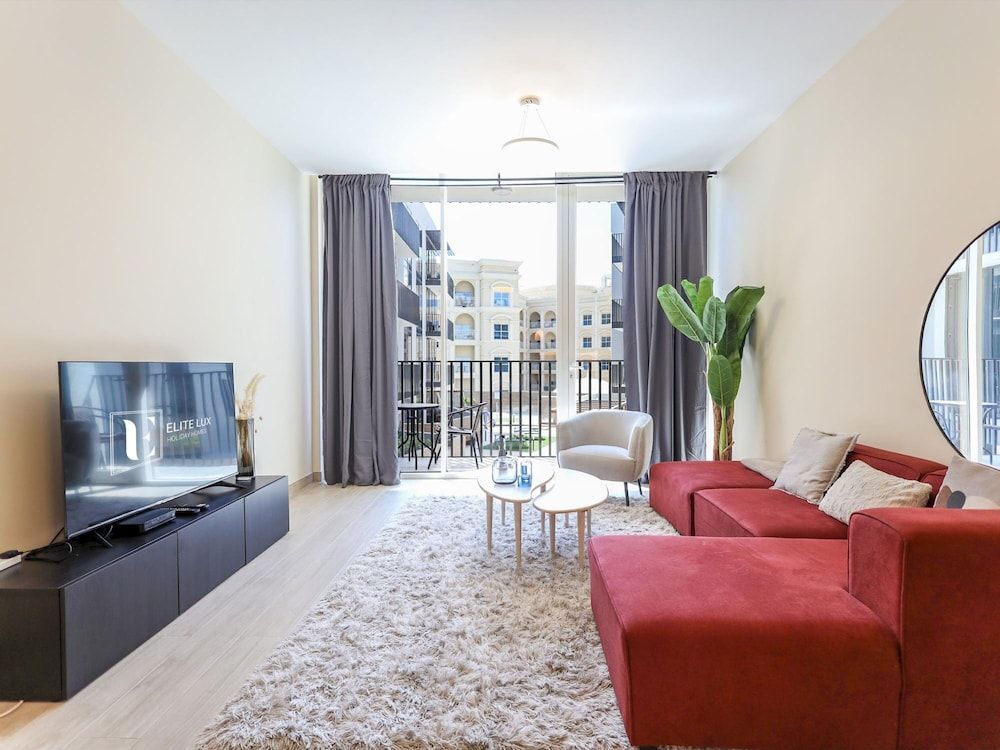Elite LUX Holiday Homes - Captivating 1BR Apt Games Pool Gym in Arjan Dubai