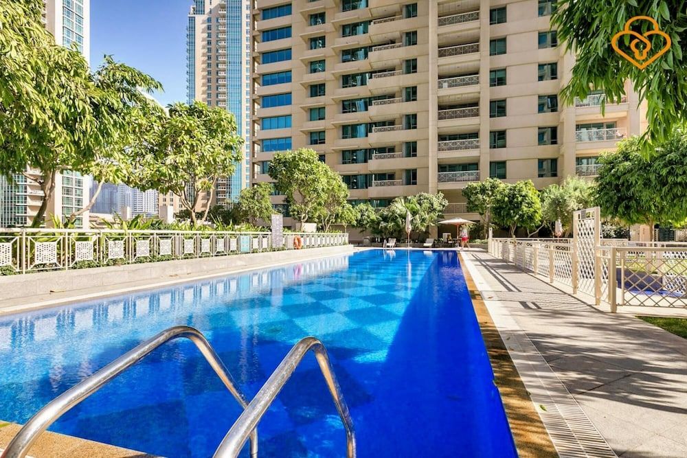 Luxury 2BR Downtown Apt With Burj Khalifa View Apartment 23