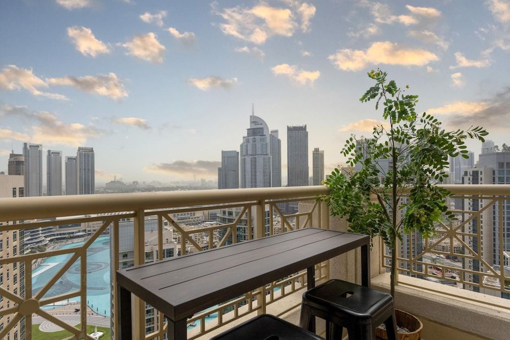Luxury 2BR Downtown Apt With Burj Khalifa View Apartment 58