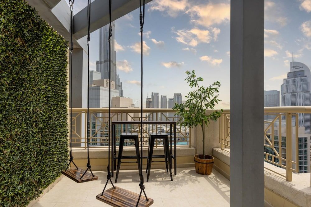 Luxury 2BR Downtown Apt With Burj Khalifa View Apartment 33